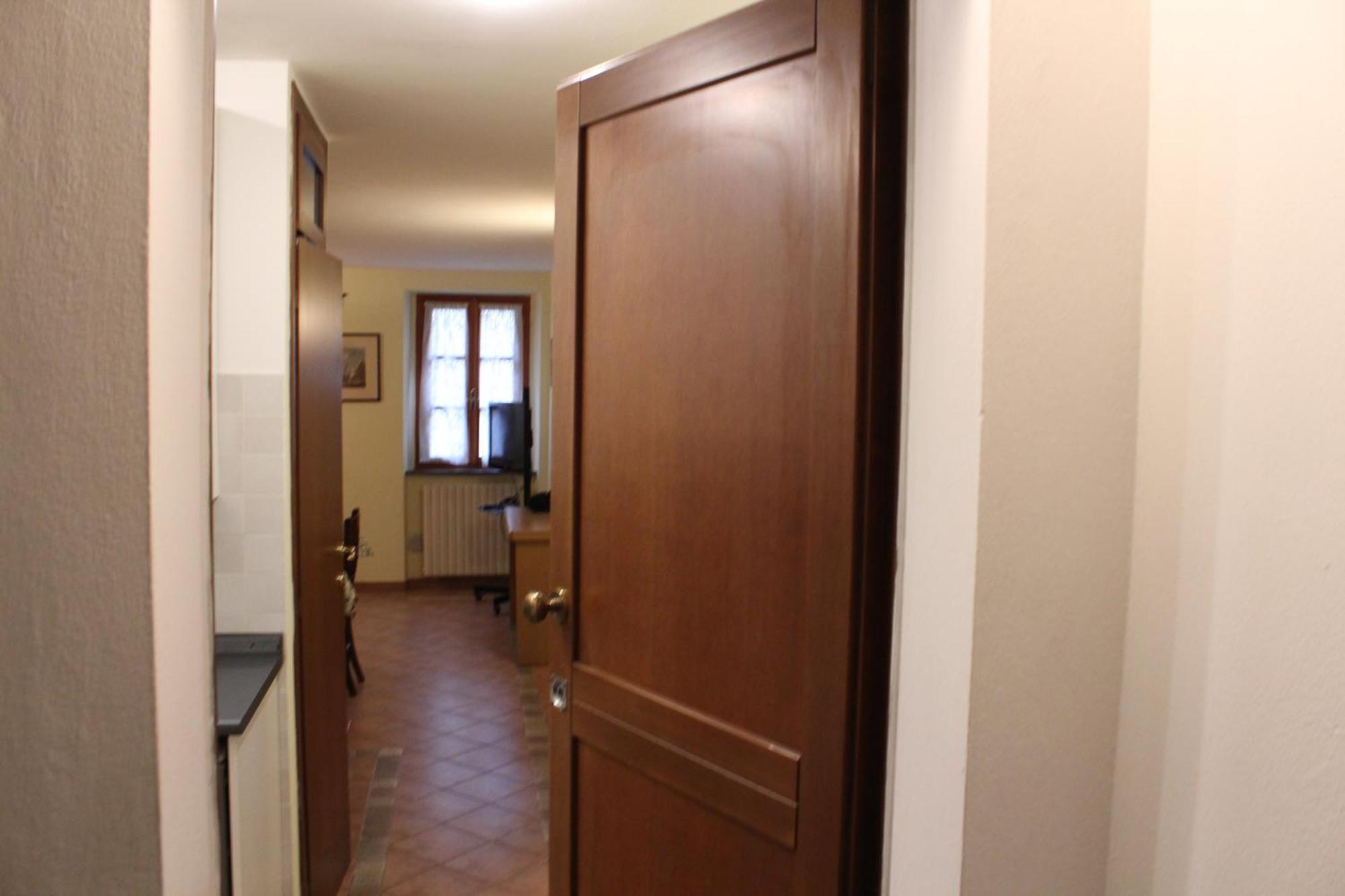 Suite & Loft Due Deliziosi Bilocali, Centralissimi, In Pietrasanta Buitenkant foto
