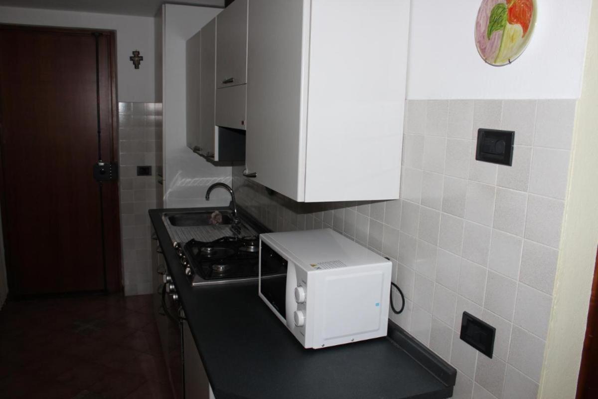 Suite & Loft Due Deliziosi Bilocali, Centralissimi, In Pietrasanta Buitenkant foto